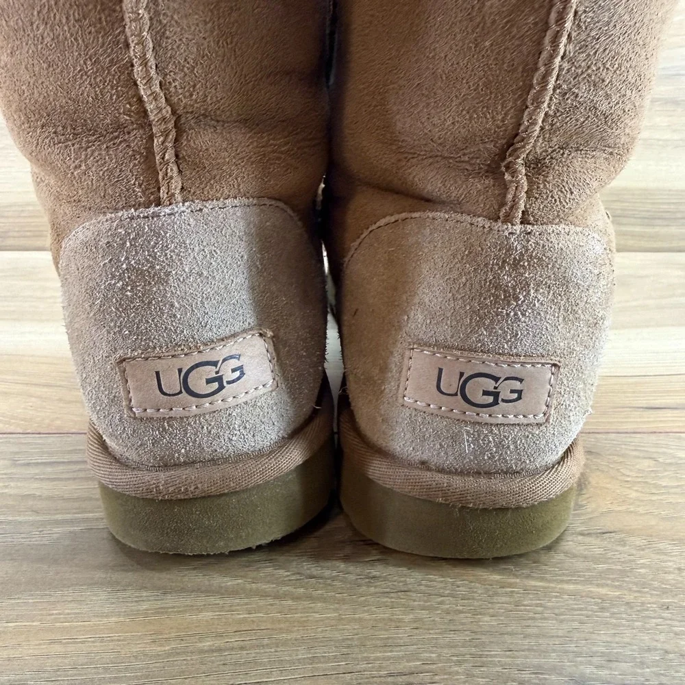 UGG Australia Classic Tall Boots Womens 8 Chestnut Suede Cozy Cottage Core Fur